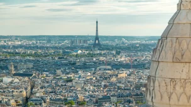 Panorama of Paris timelapse, Franciaország. Top kilátás a Szent Szív Bazilika Montmartre Sacre-Coeur . — Stock videók