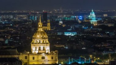 Paris Şehri 'nin ve Les Invalides' in Eiffel Kulesi 'nin tepesinde çekildiği Hava Gecesi zaman çizelgesi