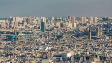 Paris 'in Panorama' sı, Fransa. Montmartre Sacre-Coeur 'un Kutsal Yürek Bazilikası' ndan güzel bir manzara. .