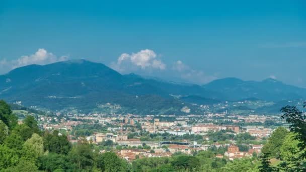 Pohled na středověké Bergamo timelapse - krásné středověké město v severní Itálii — Stock video