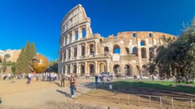Kolezyum veya Kolezyum zaman atlaması, aynı zamanda Roma, İtalya 'daki Flavian Amfitiyatrosu olarak da bilinir.