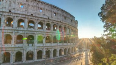 Günbatımında amfitiyatro Colosseum görünümü Üst görünüm