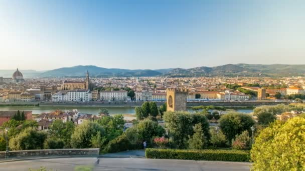 タイムラプス上美しい風景は、ミケランジェロ広場からフィレンツェの歴史的眺めのパノラマ ポイントです。イタリア. — ストック動画