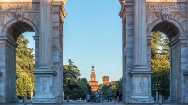 Arco della Pace in Simplon Square timelapse al tramonto. È un arco di trionfo neoclassico — Video Stock