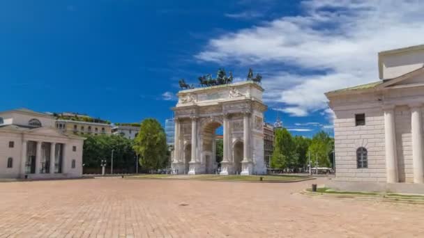 Arch of Peace in Simplon Square timelapse hyperlapse. It is a neoclassical triumph arch — Stock Video