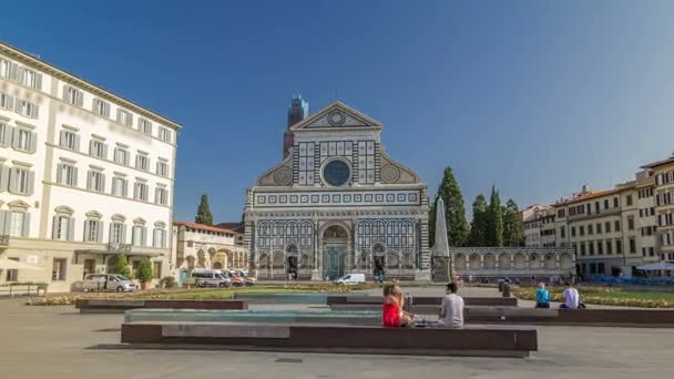 Basiliek van Santa Maria Novella in de homoniem vierkante timelapse hyperlapse in Florence — Stockvideo