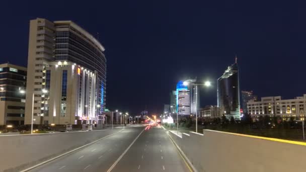 Noite da cidade tráfego Kunaev Avenue timelapse hyperlapse. Astana, Cazaquistão — Vídeo de Stock