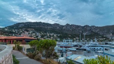 Bağlantı noktası ve peyzaj timelapse Beaulieu sur Mer, Fransa.