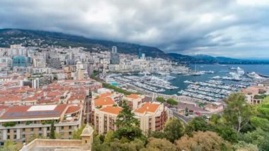 Monte Carlo şehir hava panorama timelapse. Lüks Yatlar ve daireler Monako harbor, Cote dazur görünümünü.