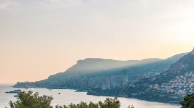 Monte Carlo, Monako Cityscape timelapse yaz gün batımı sırasında.
