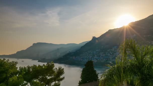 Cronómetro de Monte Carlo, Mónaco al atardecer de verano . — Vídeos de Stock