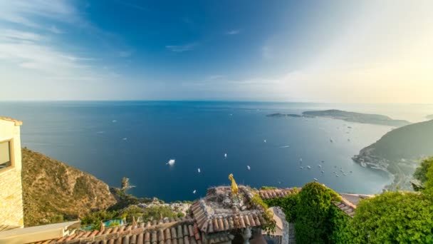 Vista panorámica del timelapse de la costa mediterránea del pueblo de Eze en la Riviera Francesa — Vídeos de Stock