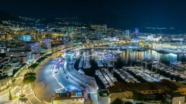 Monte Carlo timelapse Monako Köyü bağlantı noktası Herkül ile gözlem güverteden geceleri Panoraması.