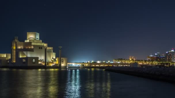 Mooi Museum van Islamitische Kunst nacht timelapse in Doha, Qatar. — Stockvideo