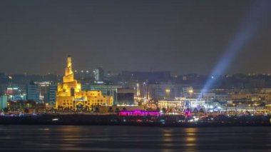 Doha manzarası ile İslam Kültür Merkezi Fanar timelapse Katar, Orta Doğu