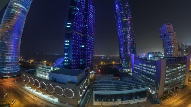 Die Skyline der Westbucht von oben in Doha, Katar. — Stockvideo