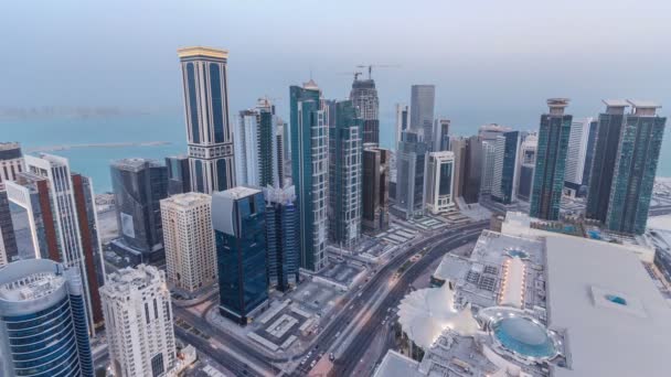 Panorama West Bay z vrcholu v Dauhá den na noc timelapse, Katar. — Stock video