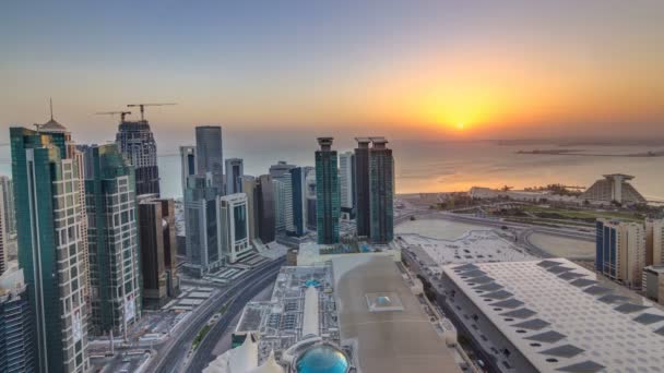 Panorama West Bay a Doha City Center během východu slunce, Katar — Stock video