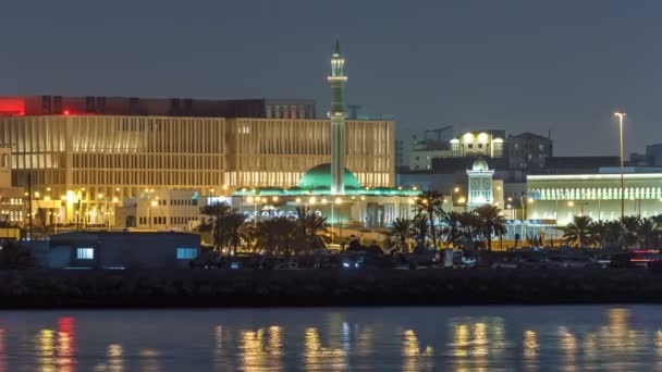 Mezquita Al Shouyoukh y reloj Torre timelapse en Doha, Qatar — Vídeo de stock