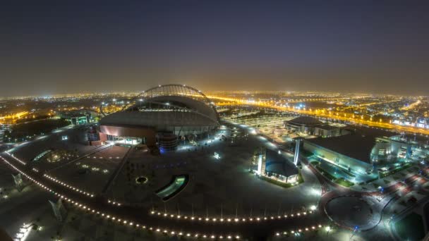 Luchtfoto van Aspire Zone stadion van top nacht tot dag timelapse in Doha — Stockvideo