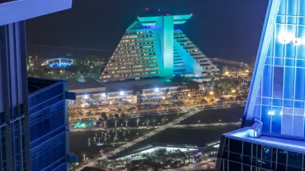 Doha West Bay view with hotel park night timelapse, Doha, Catar, Médio Oriente. — Vídeo de Stock