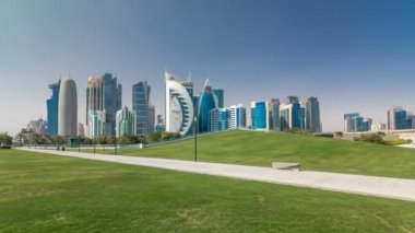 Doha 'nın yüksek katlı zaman atlamalı hiperhız bölgesi.