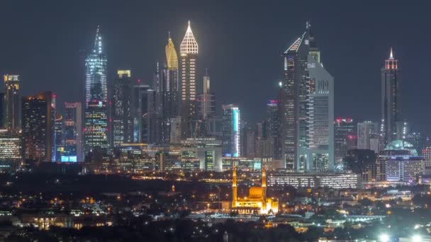 Le rythme de la ville de Dubaï au timelapse nocturne — Video