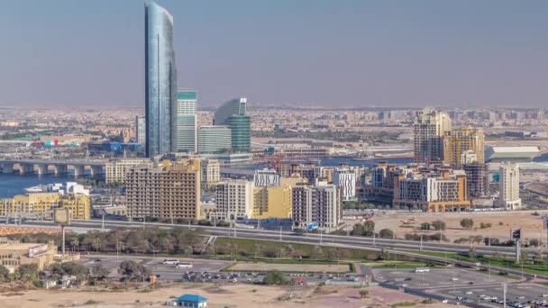 Vista de edificios modernos en la ciudad de Dubai, Emiratos Árabes Unidos Timelapse Aerial — Vídeos de Stock