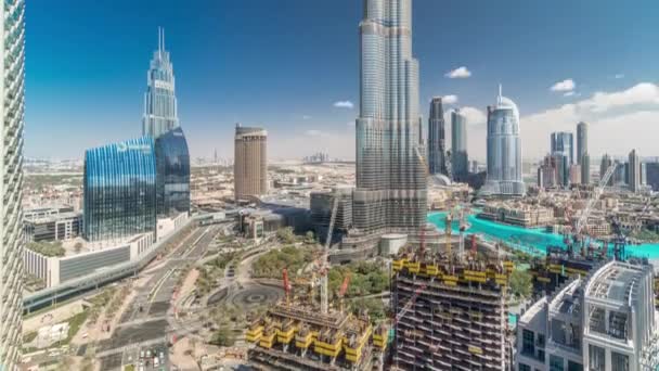 Panoramic skyline view of Dubai downtown with mall, fountains and skyscrapers aerial timelapse — Stok Video