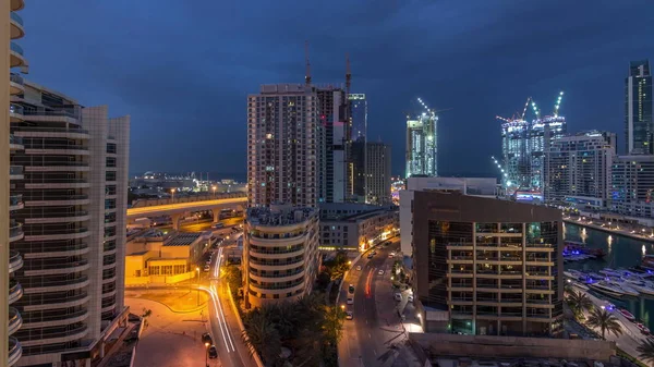 Dubai Marina Wolkenkratzer und Promenade Antenne Nacht zu Tag Zeitraffer, Dubai, Vereinigte Arabische Emirate — Stockfoto