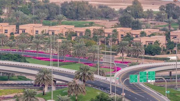 Widok z lotu ptaka na Sheikh Zayed Road w pobliżu Dubai Marina i Jlt timelapse, Dubaj. — Zdjęcie stockowe