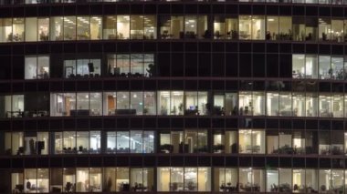 Windows gökdelenler Uluslararası İş Merkezi City gece timelapse, Moskova, Rusya Federasyonu