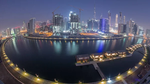 El ritmo de la ciudad de Dubai cerca del timelapse aéreo del canal —  Fotos de Stock