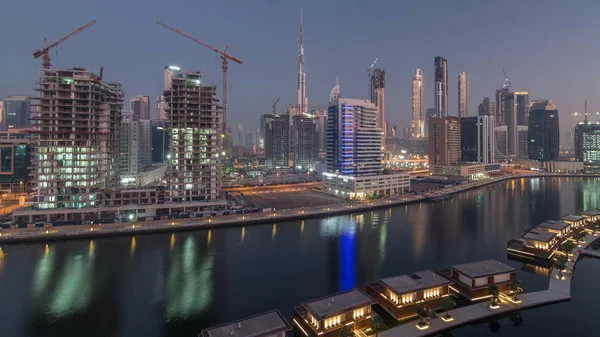 The rhythm of the city of Dubai from night to morning aerial timelapse — Stock Photo, Image