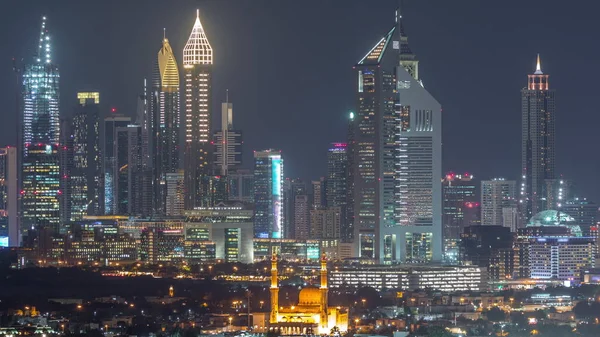 Dubai városának ritmusa az éjszakai légi időszámításnál — Stock Fotó