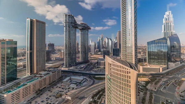 Вид с воздуха на новые небоскребы и высокие здания Timelapse — стоковое фото