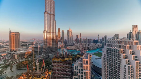 Πανοραμική θέα στο κέντρο του Ντουμπάι με mall, σιντριβάνια και ουρανοξύστες εναέρια timelapse — Φωτογραφία Αρχείου