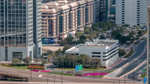 迪拜市中心延时高速公路立交的鸟瞰图. — 图库照片