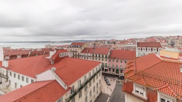 De skyline van de skyline van Lissabon vanuit het oogpunt van Kasteel St. Jorge, Portugal. — Stockvideo