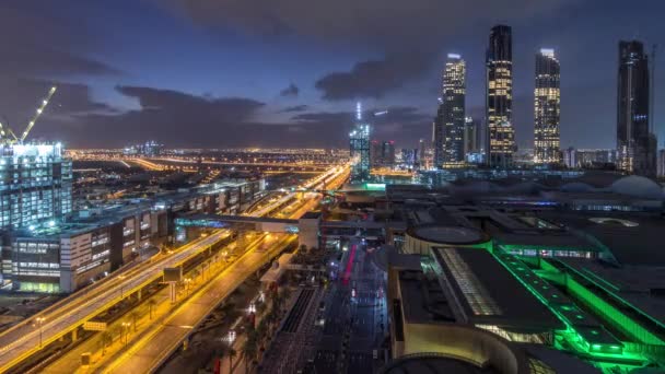 Légifotó a pénzügyi központ út éjjel-nappal TimeLapse az építési épület — Stock videók