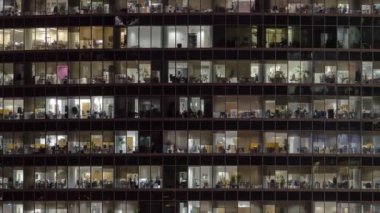 Windows gökdelenler Uluslararası İş Merkezi City gece timelapse, Moskova, Rusya Federasyonu