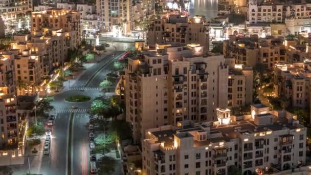 Downtown Dubai, Bae'deki Eski Şehir konutbinaları havadan zaman aşımına uymaktadır — Stok video