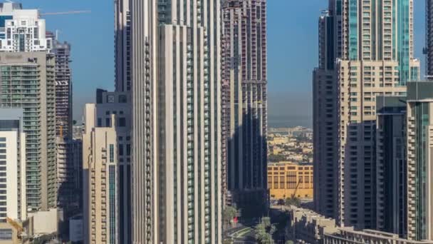 Vacker skyline i Dubai Downtown och Business Bay med modern arkitektur. — Stockvideo