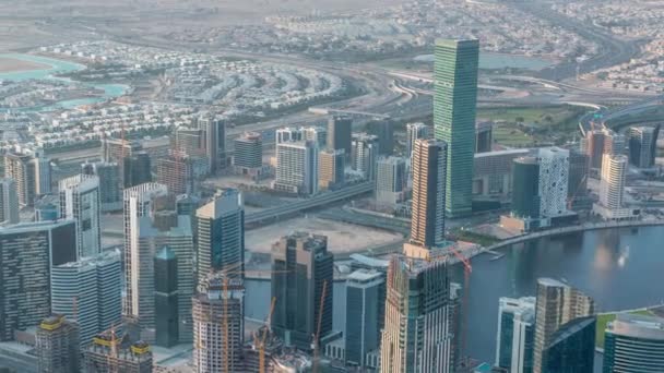 Downtown van Dubai in de ochtend timelapse na zonsopgang. Luchtfoto met torens en wolkenkrabbers — Stockvideo