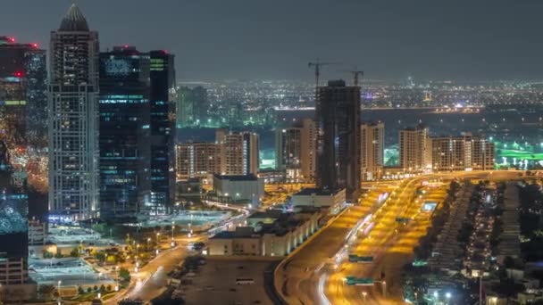 Jumeirah Lake Towers woonwijk lucht nacht timelapse in de buurt van Dubai Marina — Stockvideo