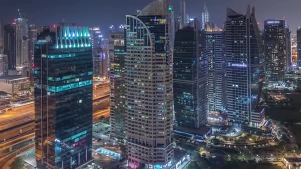 Jumeirah Lake Towers barrio residencial timelapse noche aérea cerca de Dubai Marina — Vídeos de Stock