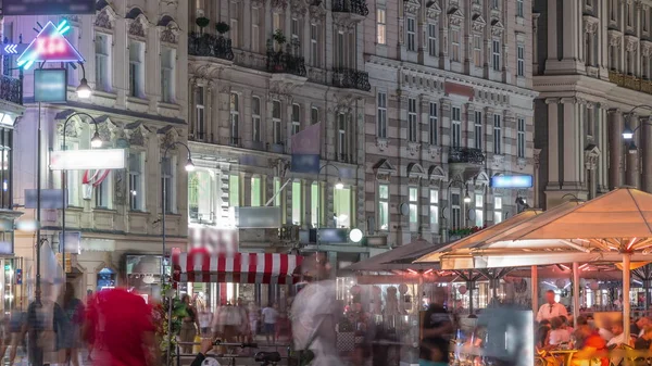 People is walking in Graben St. night timelapse, old town main street of Vienna, Austria. — Stock Photo, Image