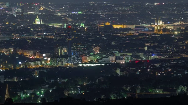 Skyline of Vienna from Danube Viewpoint Leopoldsberg εναέρια νύχτα timelapse. — Φωτογραφία Αρχείου