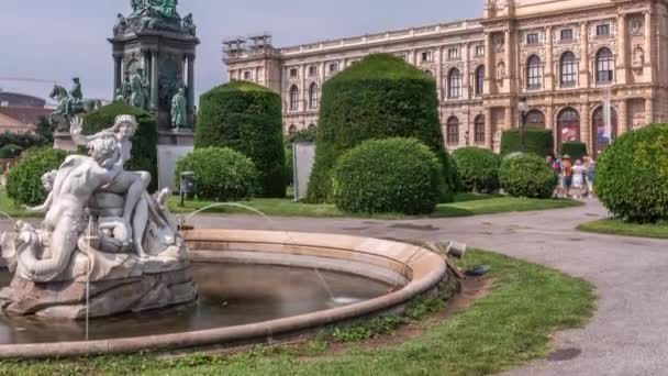 Emperatriz María Teresa Monumento timelapse y Museo de Historia del Arte en Viena, Austria . — Vídeo de stock