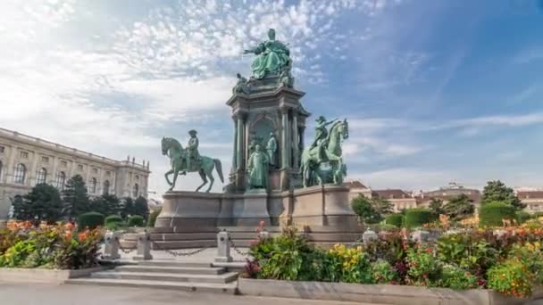 Empress Maria Theresia Monument timelapse hyperlapse and Museums Quartier on a background in Vienna, Austria. — 비디오